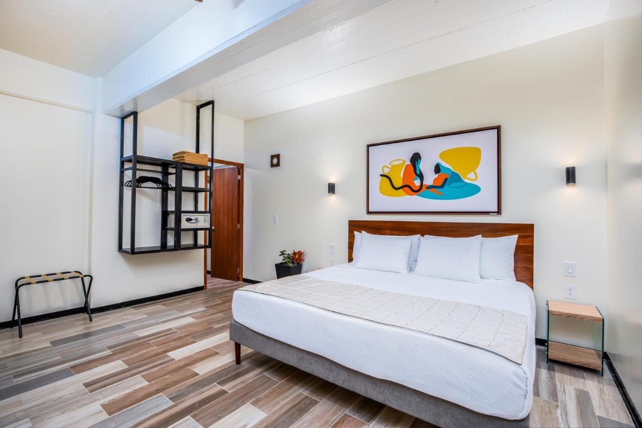 Joint Boutique Hotel Zona Romantica ปูแอร์โตบาญาร์ตา ภายนอก รูปภาพ