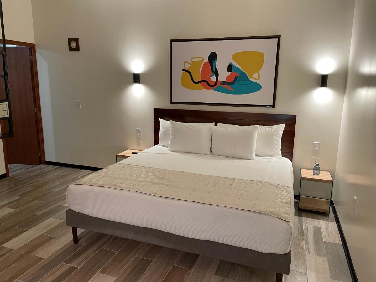 Joint Boutique Hotel Zona Romantica ปูแอร์โตบาญาร์ตา ภายนอก รูปภาพ