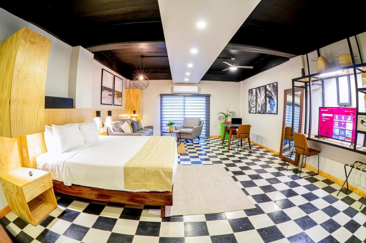 Joint Boutique Hotel Zona Romantica ปูแอร์โตบาญาร์ตา ภายนอก รูปภาพ