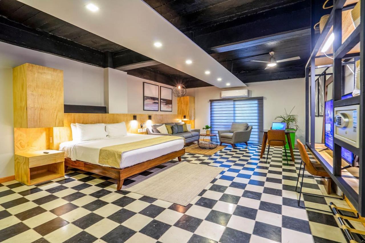Joint Boutique Hotel Zona Romantica ปูแอร์โตบาญาร์ตา ภายนอก รูปภาพ