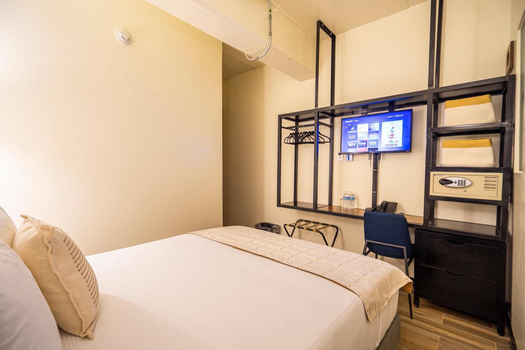 Joint Boutique Hotel Zona Romantica ปูแอร์โตบาญาร์ตา ภายนอก รูปภาพ